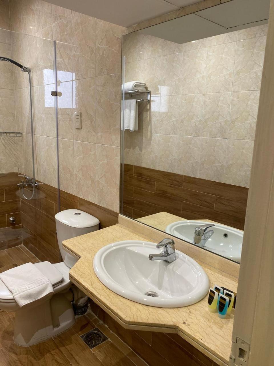 Golden Carven Hotel Cairo Exterior photo